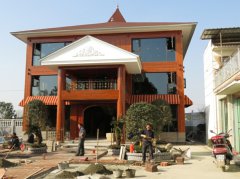 公司新款遮陽蓬